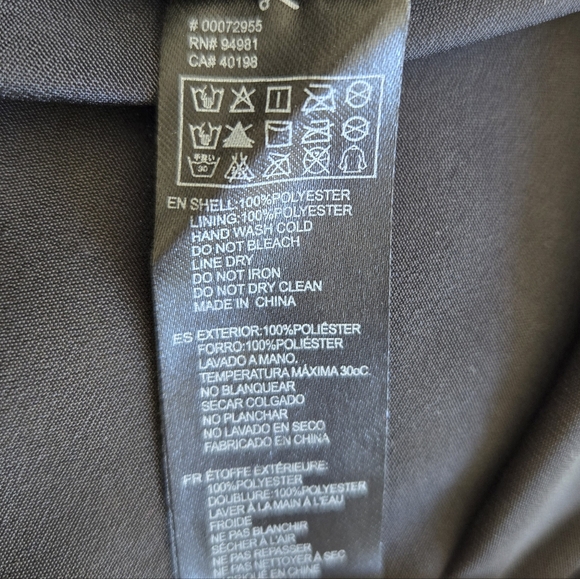 BEAUTIFUL BLACK FOREVER 21 MAXI SKIRT WITH WHITE FLORAL PATTERN 🖤🤍 - Picture 10 of 10